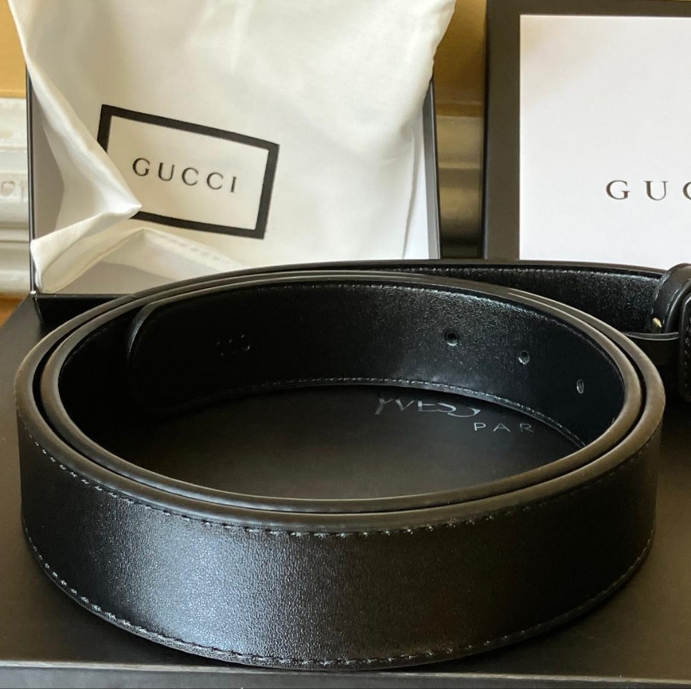 Gucci Black Leather Belt with Gold Buckle - Picture 4 of 8